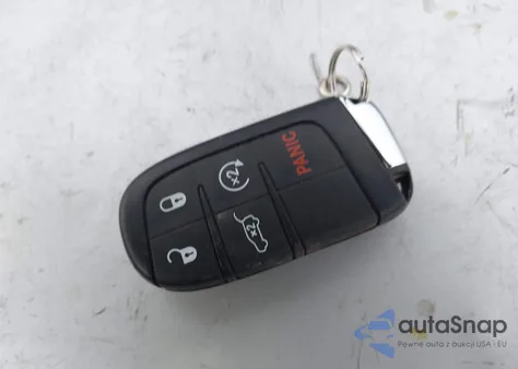 2018 Jeep Compass Trailhawk 4X4 из США, поврежденный, VIN 3C4NJDDB8JT272872